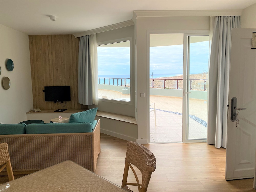 Hotel Esmeralda Maris by LIVVO 39/71