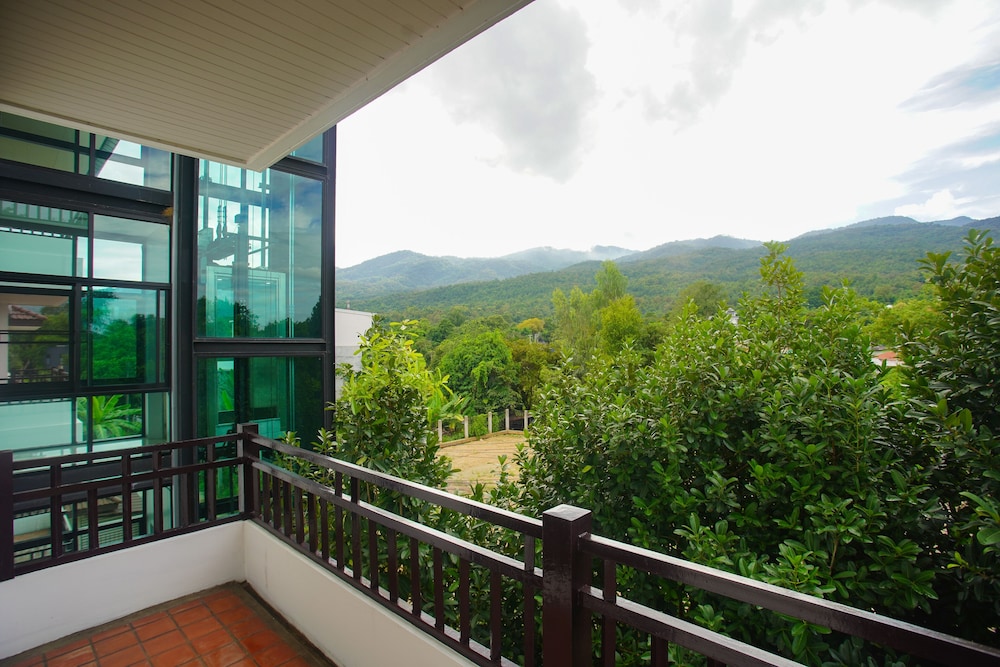 SANG SERENE HOUSE 9/44