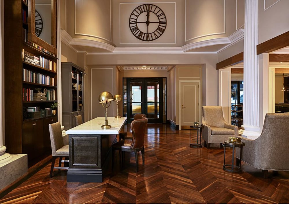 The Gregorian Hotel 17/50