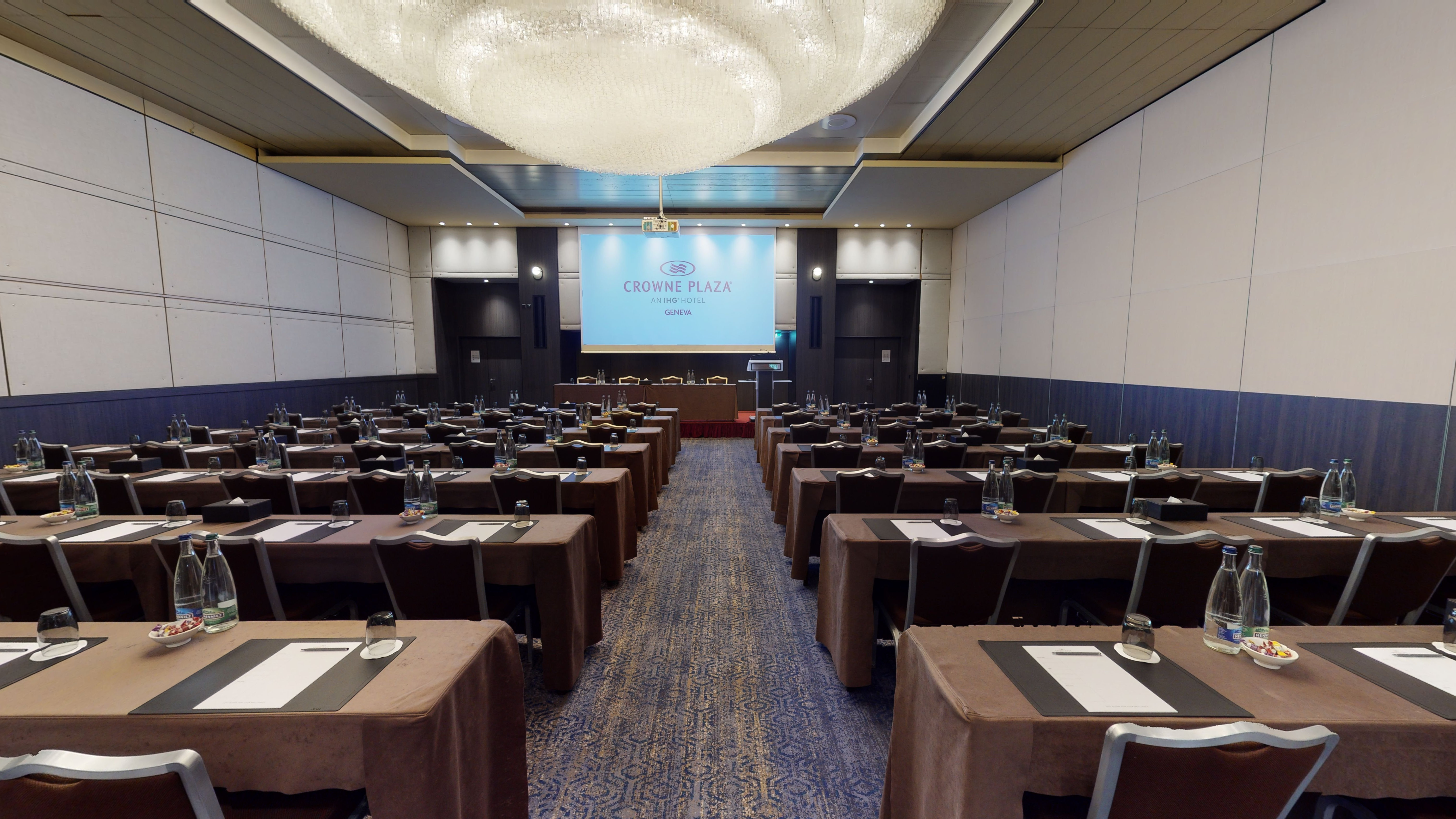Crowne Plaza Geneva 71/82