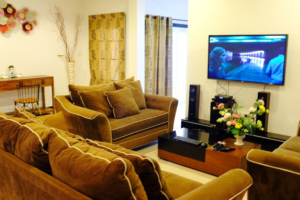 Thiva Pool Villa Hua Hin 52/68