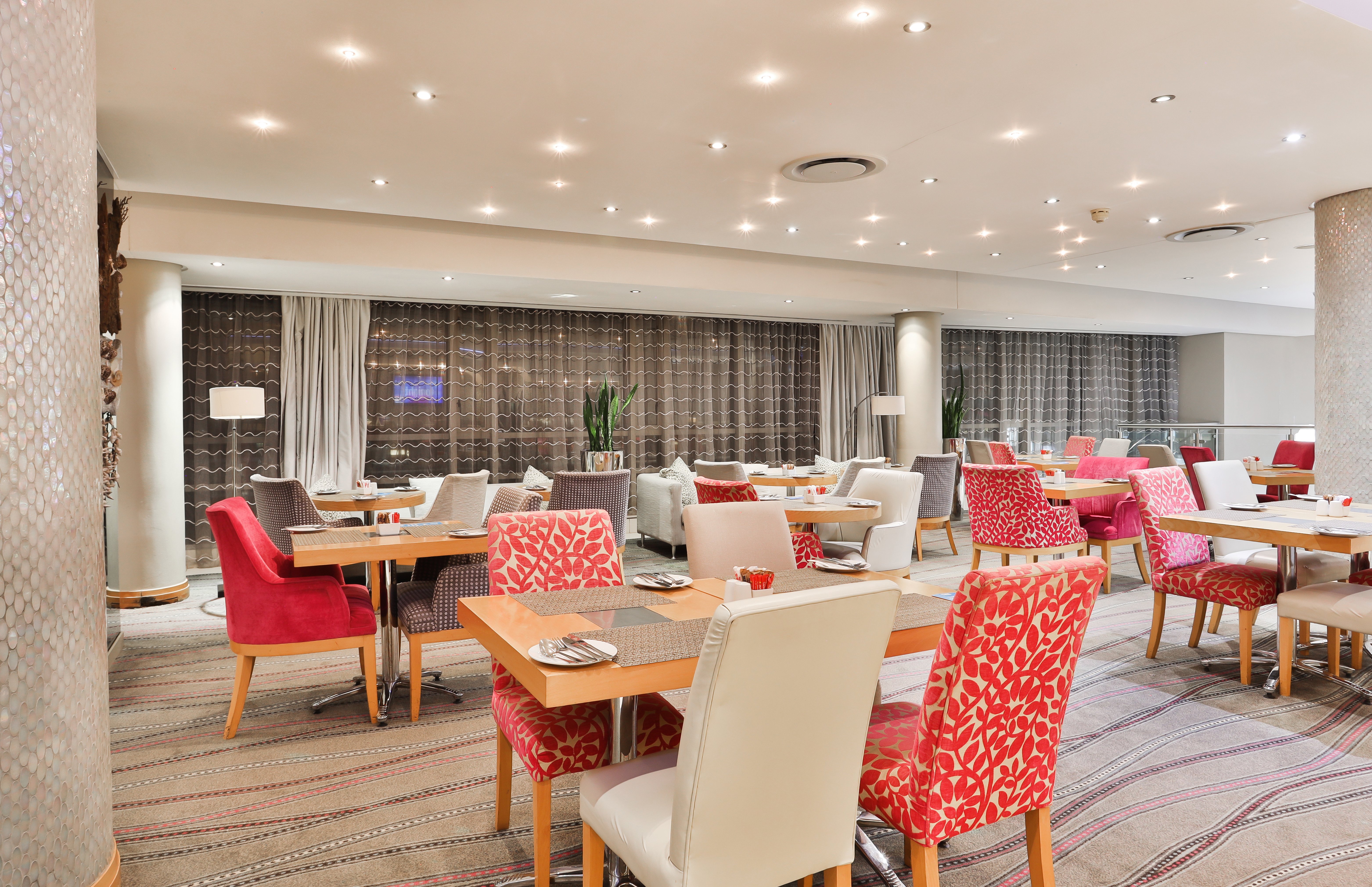 HOLIDAY INN EXPRESS DURBAN - UMHLANGA 62/83