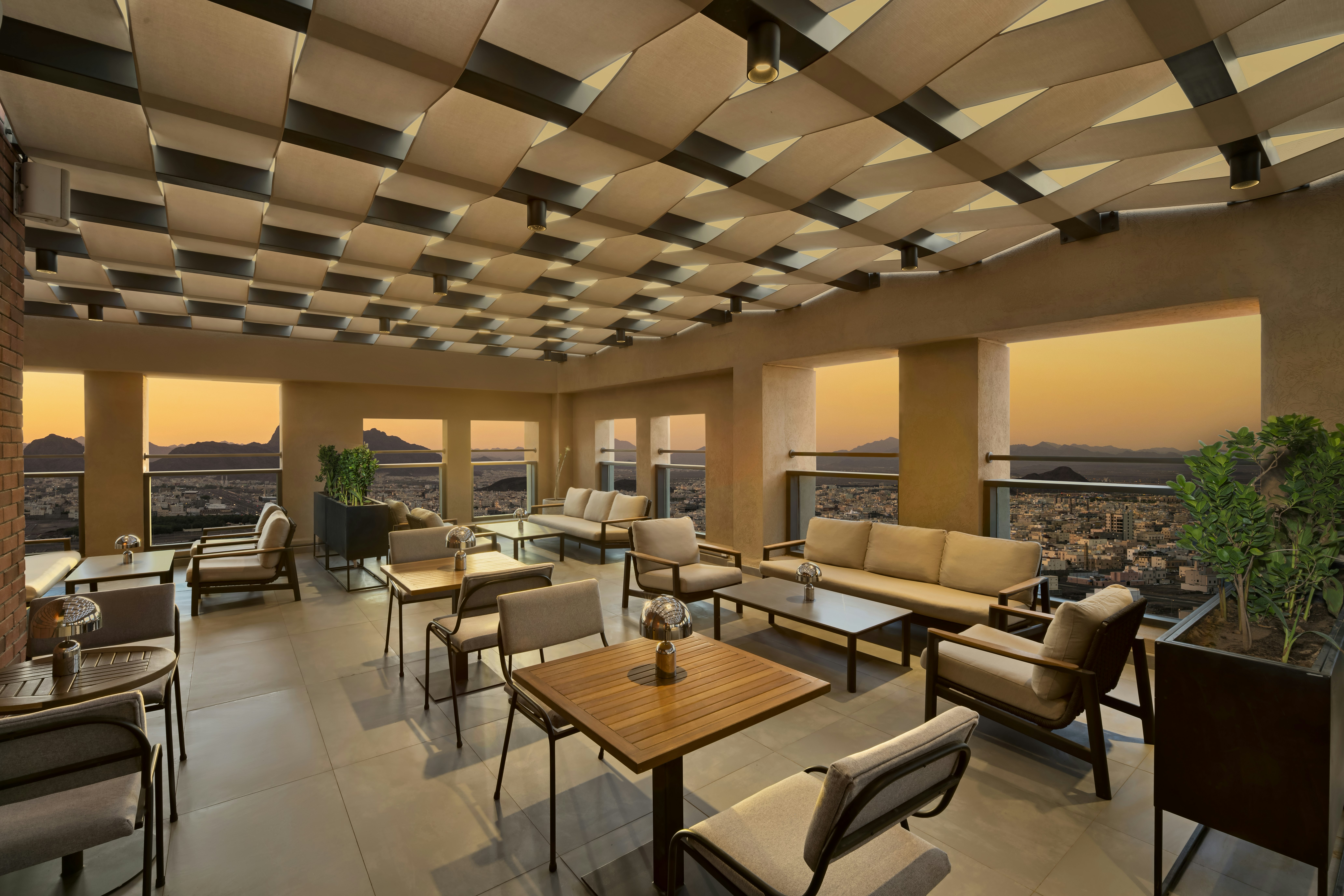DoubleTree by Hilton Madinah Gate 52/73