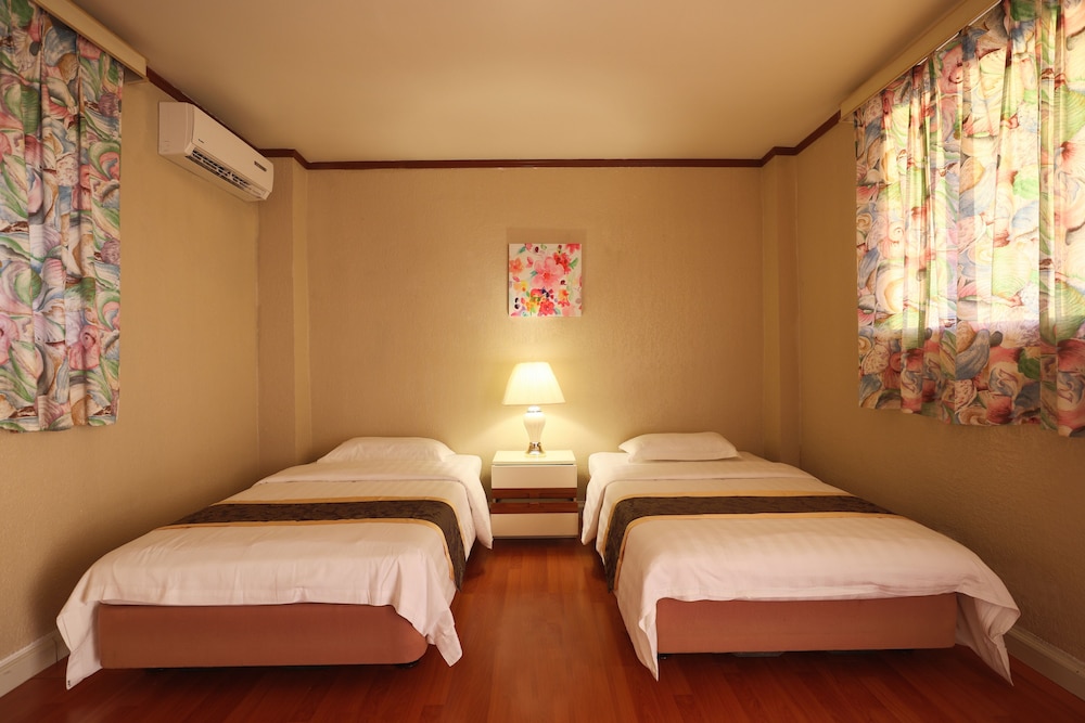 Beach Garden Hotel And Apartment 14/50