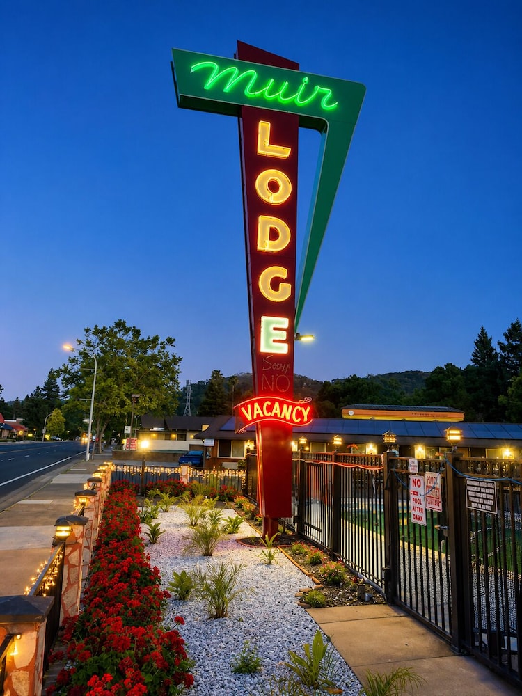 Muir Lodge Motel 3/46