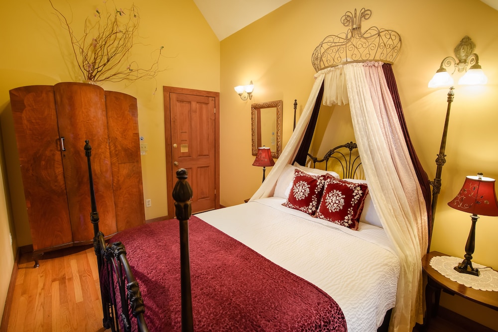 Sweetwater Branch Inn 30/77