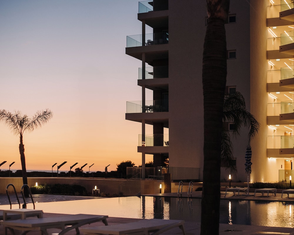 Dom Pedro Residences 14/22