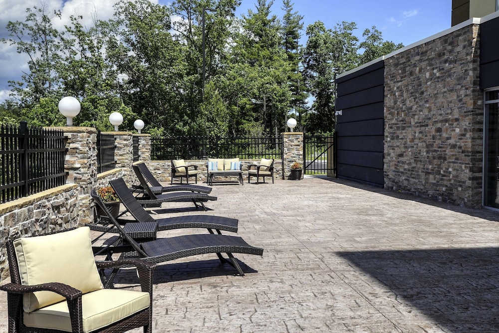 Fairfield Inn Suites By Marriott Princeton 6/46