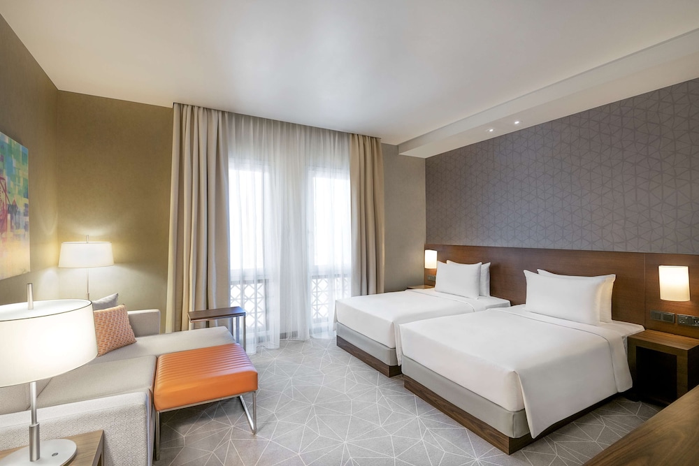 Hyatt Place Dubai Wasl District 15/50