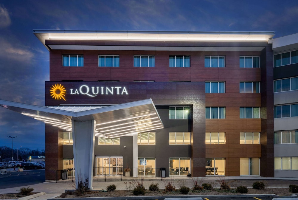La Quinta by Wyndham Chicago O'Hare Airport 1/30