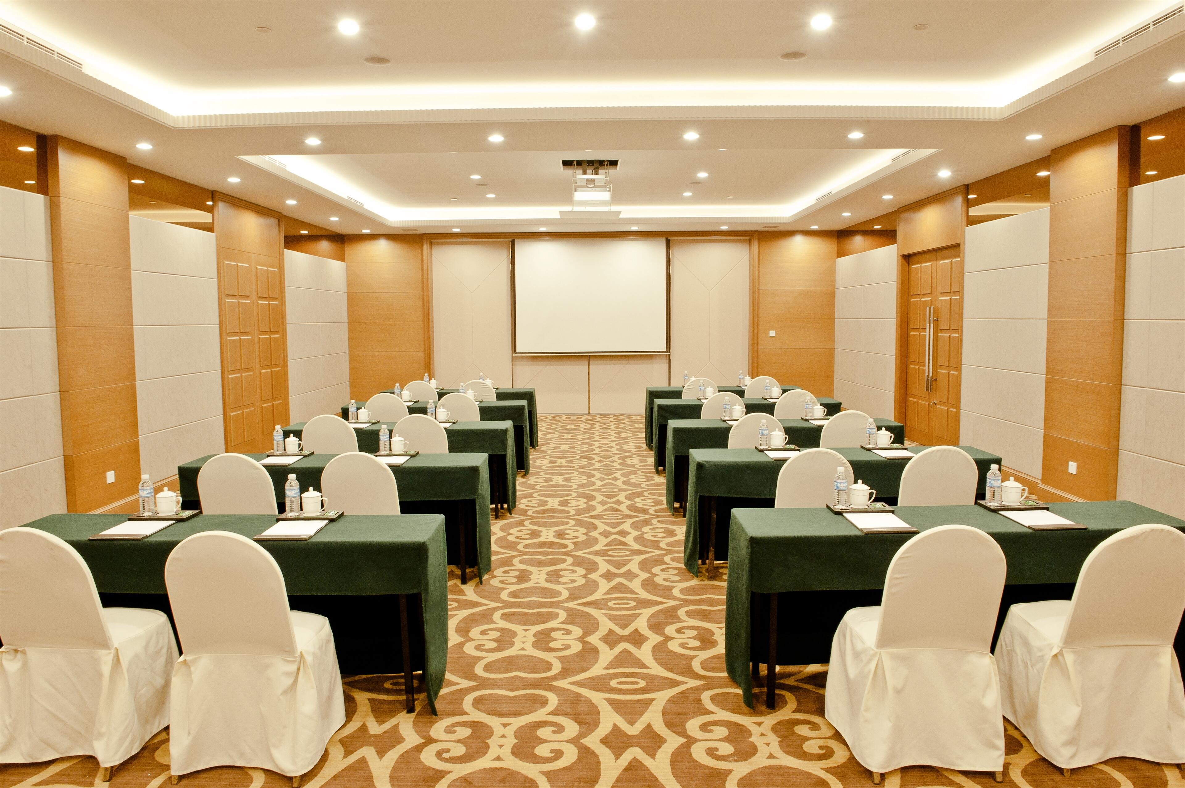 Holiday Inn Pudong 65/76