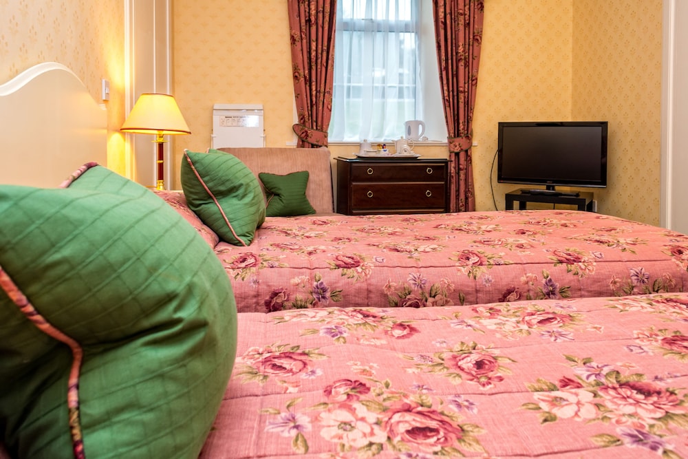 Fernhill Hotel 27/48