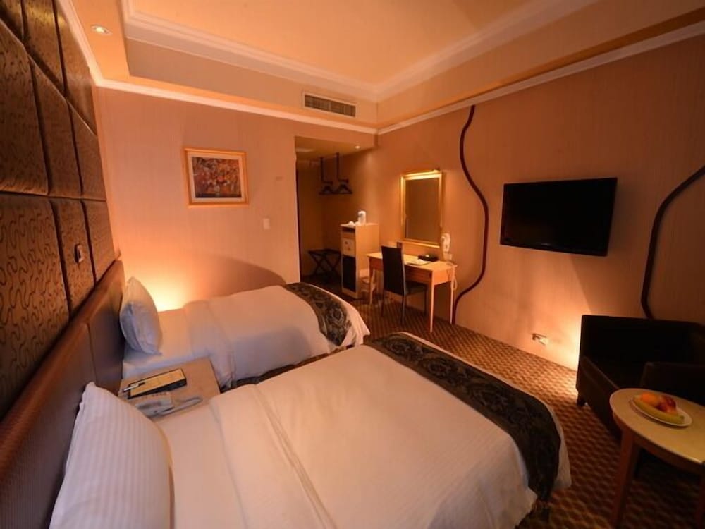 All Fun Business Hotel 13/46