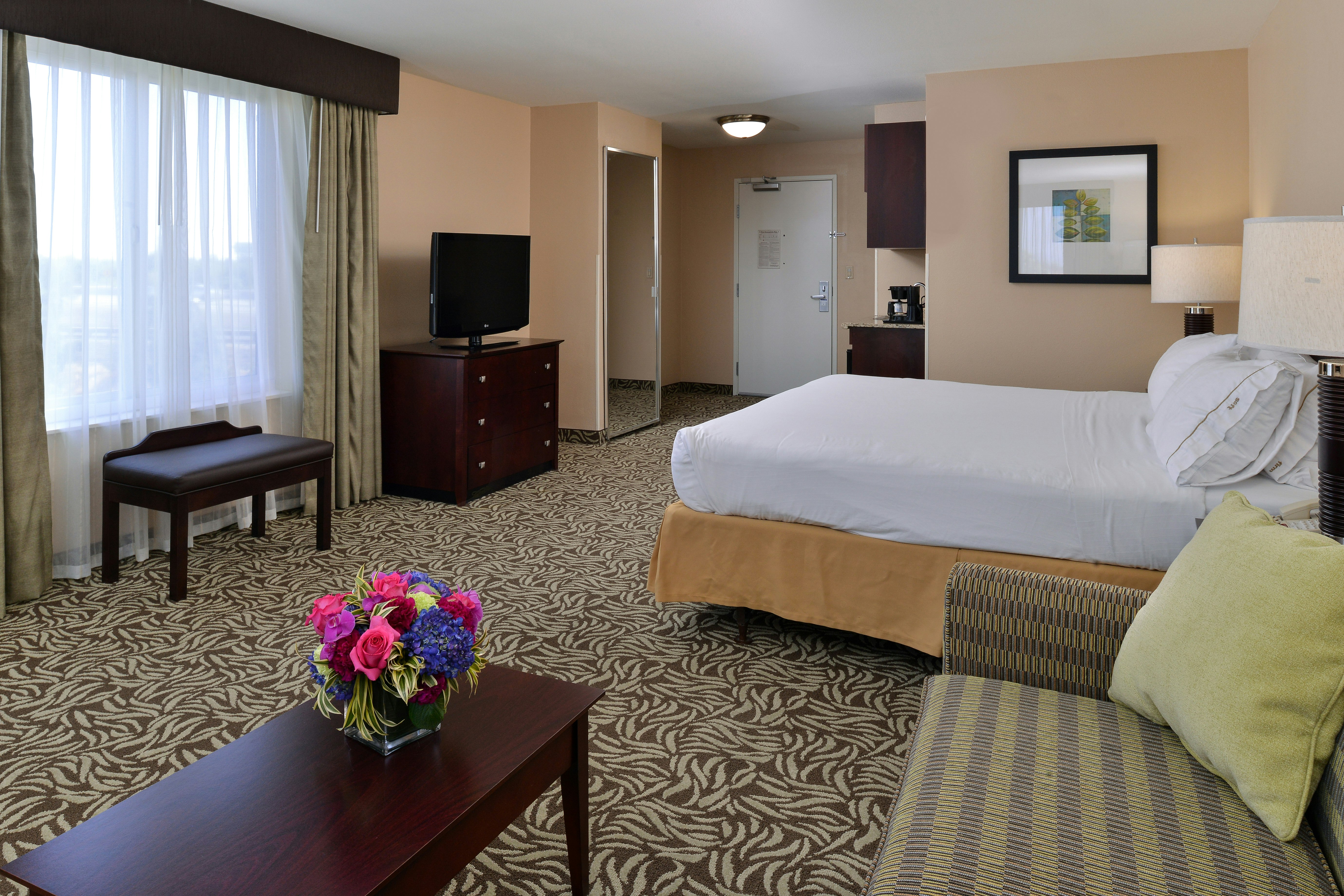 Holiday Inn Express Hotel And Suites Fresno River Park Hwy 41 24/50
