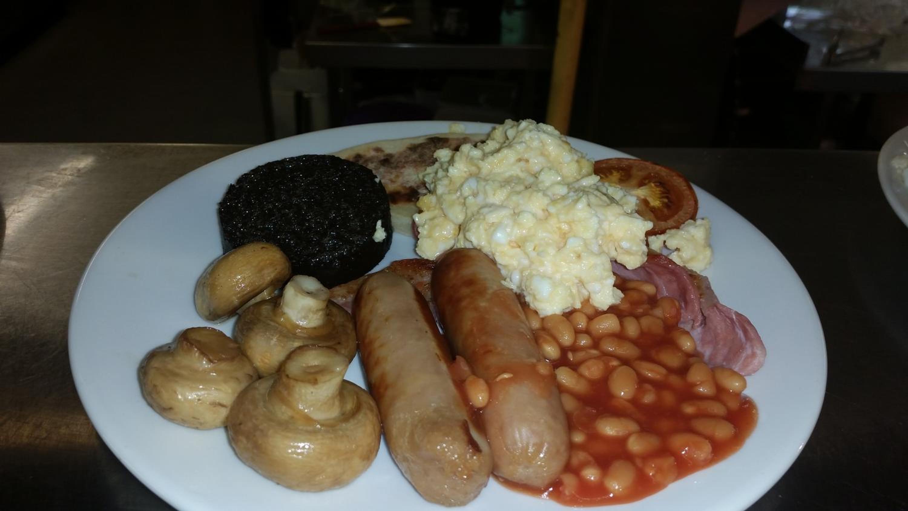 Atholl Hotel 18/38