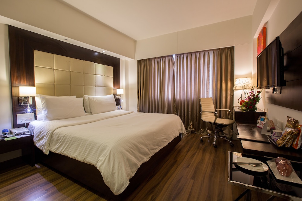 Deluxe, Double Bed