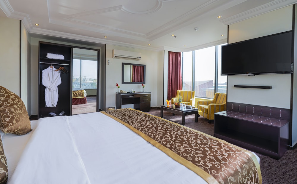 بلاتينيوم السبعين للأجنحة الفندقية(Platinum Seventy Serviced Apartments) 16/61