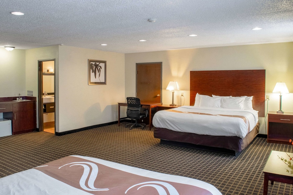 Quality Inn Plainfield 17/47