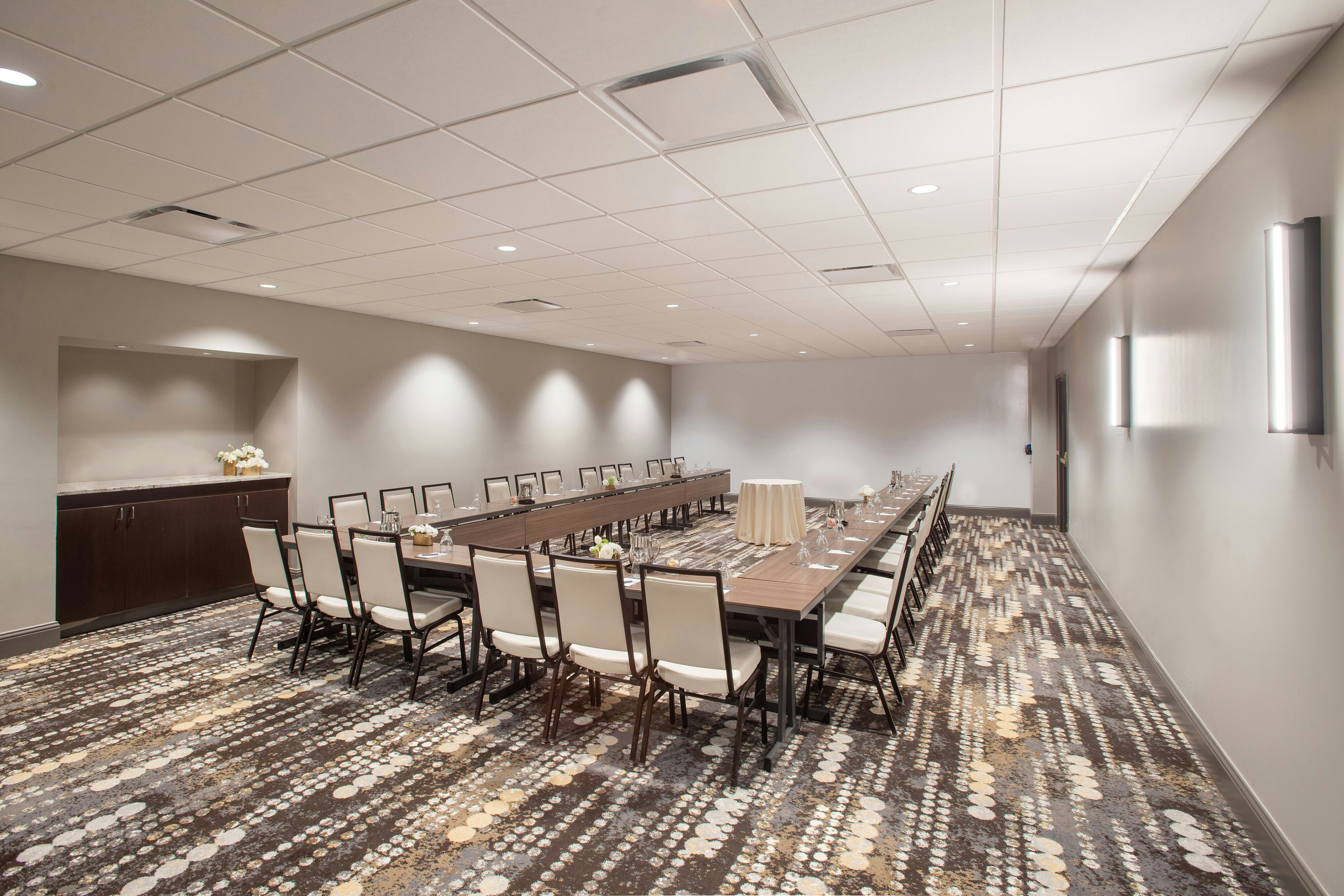 Magnolia Hotel Denver, a Tribute Portfolio Hotel 24/34