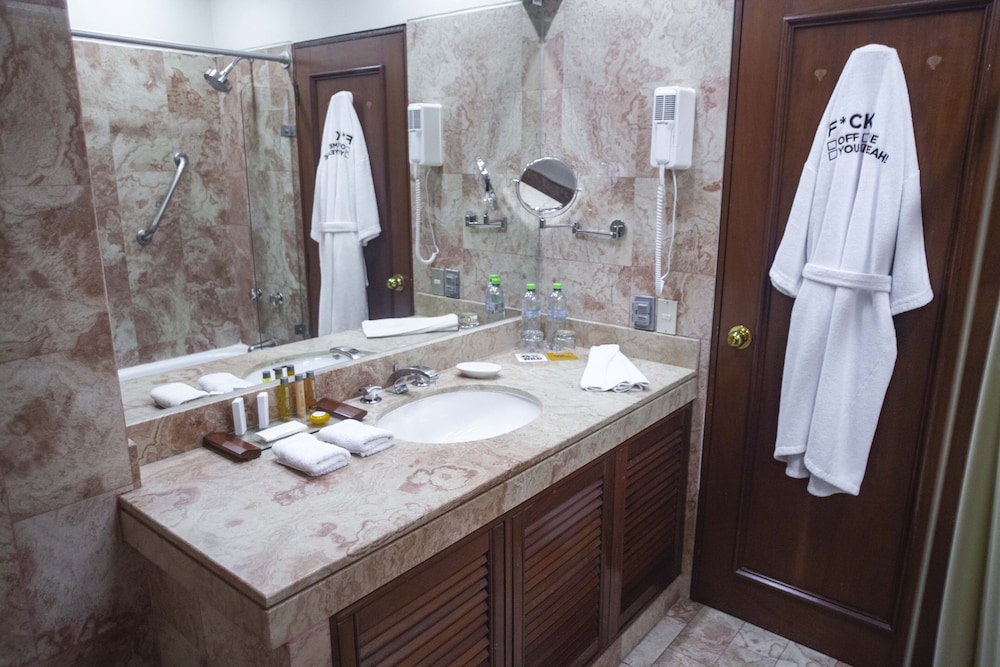 Bth Hotel Lima Golf Ex Libertador Lima 10/66