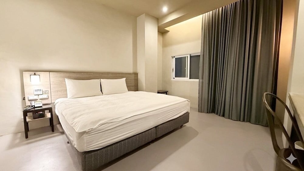 Kiwi Express Hotel-Taichung Station Branch Ii 28/60