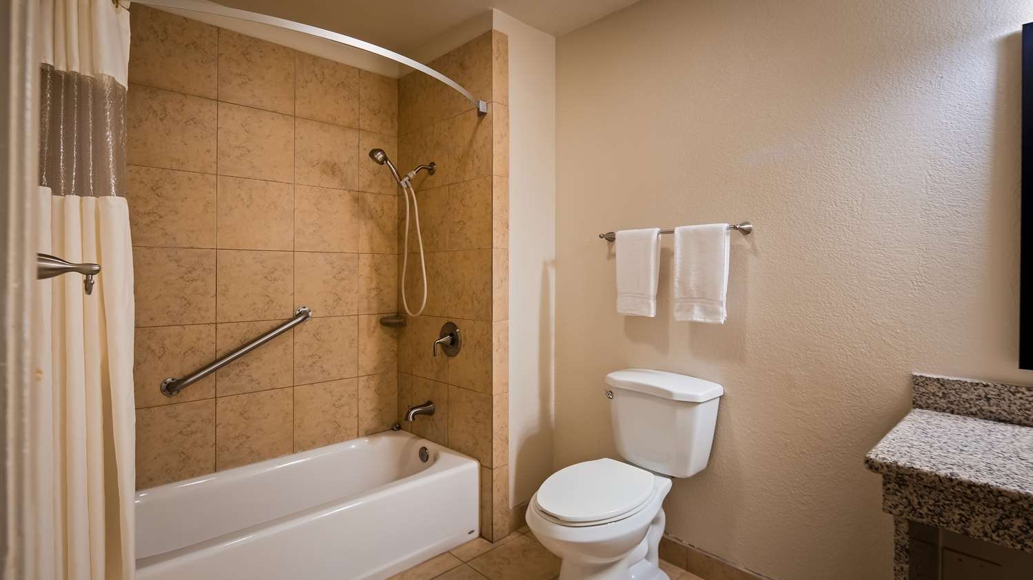 Best Western Palm Court Inn 17/17
