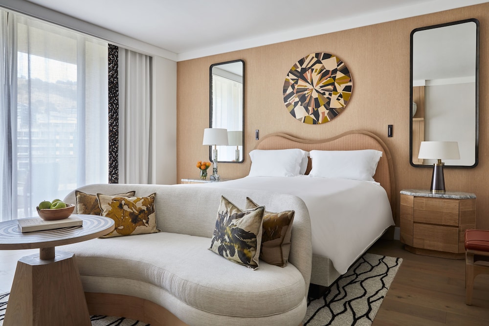 Marina, King Bed, Mountain View