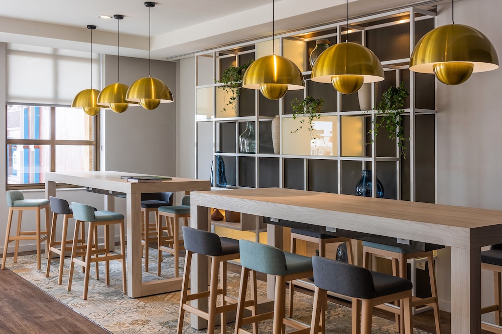 Hotel Cadiz Paseo Del Mar Affiliated By Melia 49/68