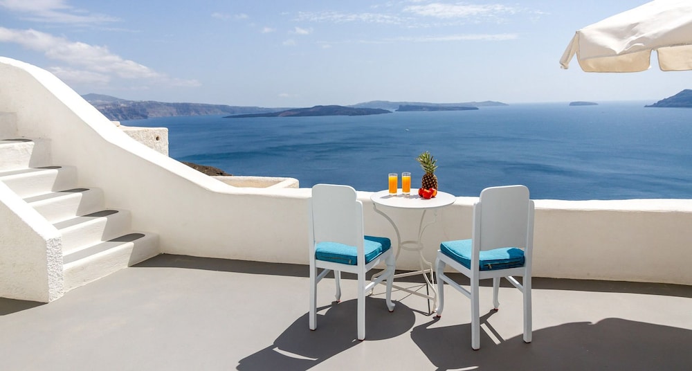 Thirea Suites and Studios - Adults Only 44/50
