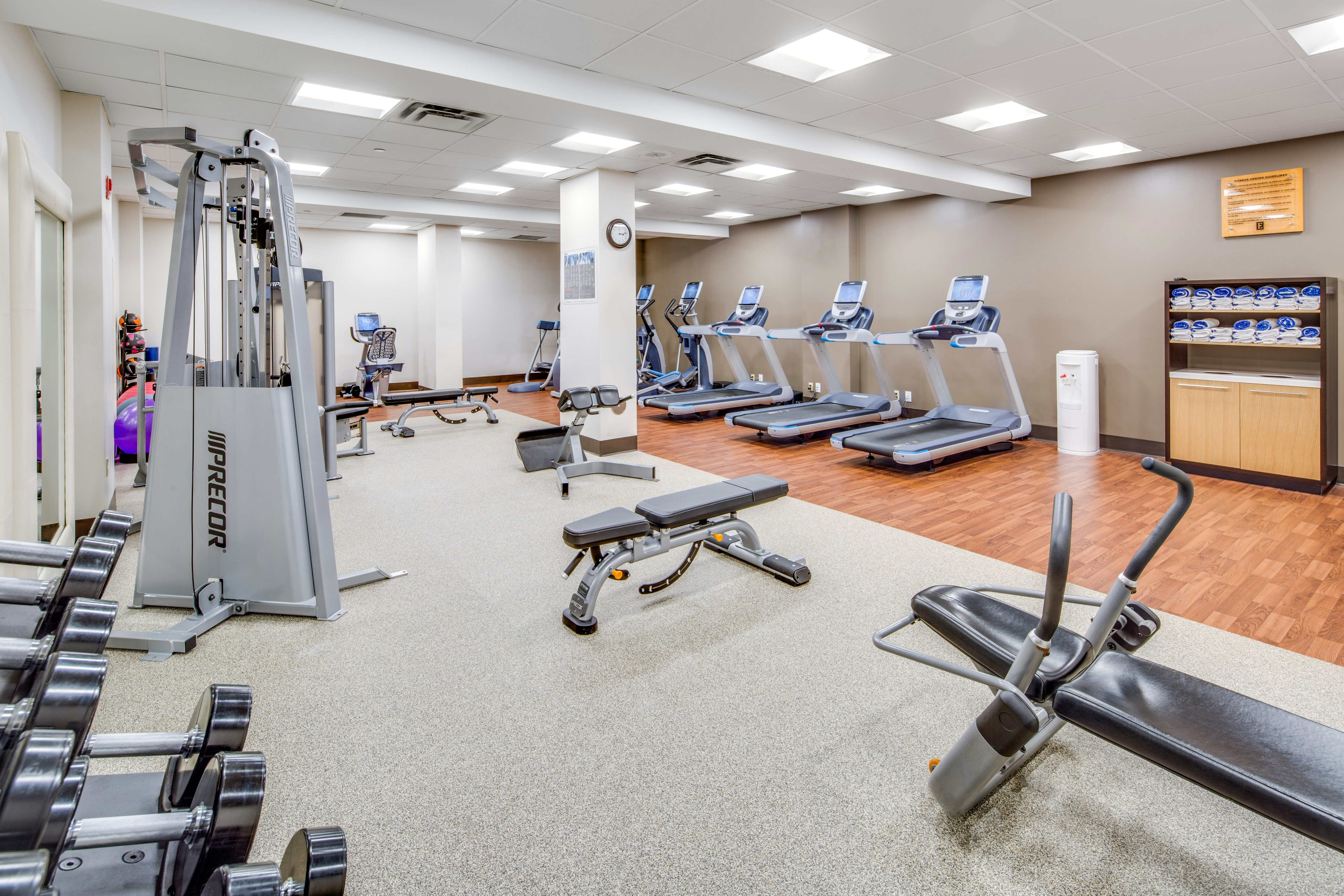 Embassy Suites By Hilton Parsippany 31/55