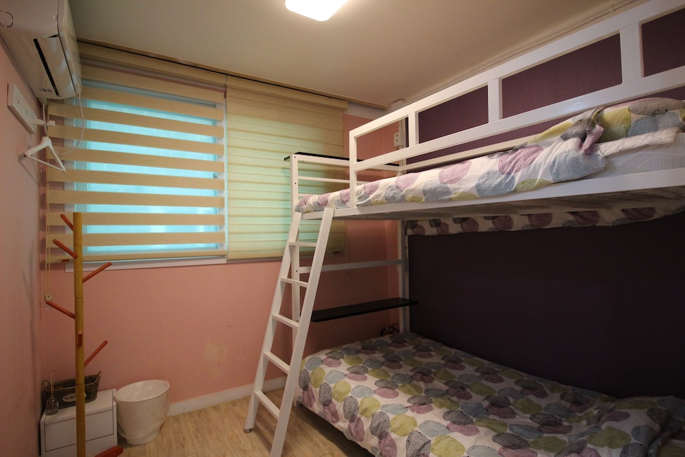 Bunk Guest House - Hostel 19/72