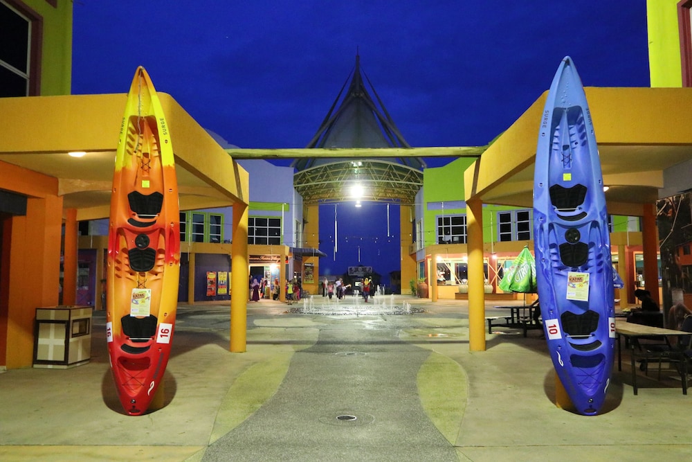 Bukit Merah Laketown Resort 27/43