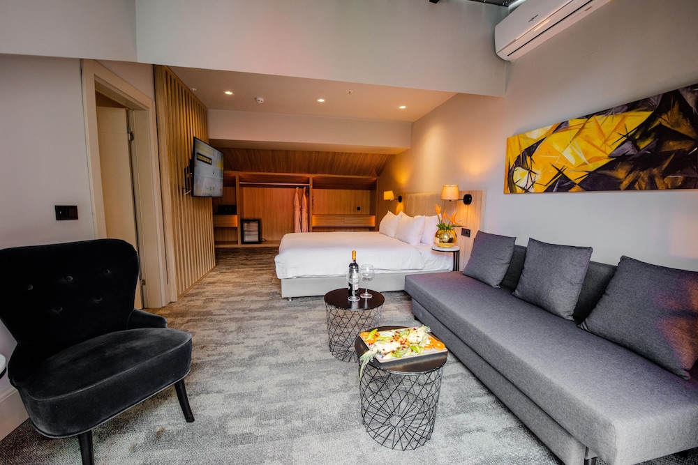Dosso Dossi Hotels Laleli 35/50