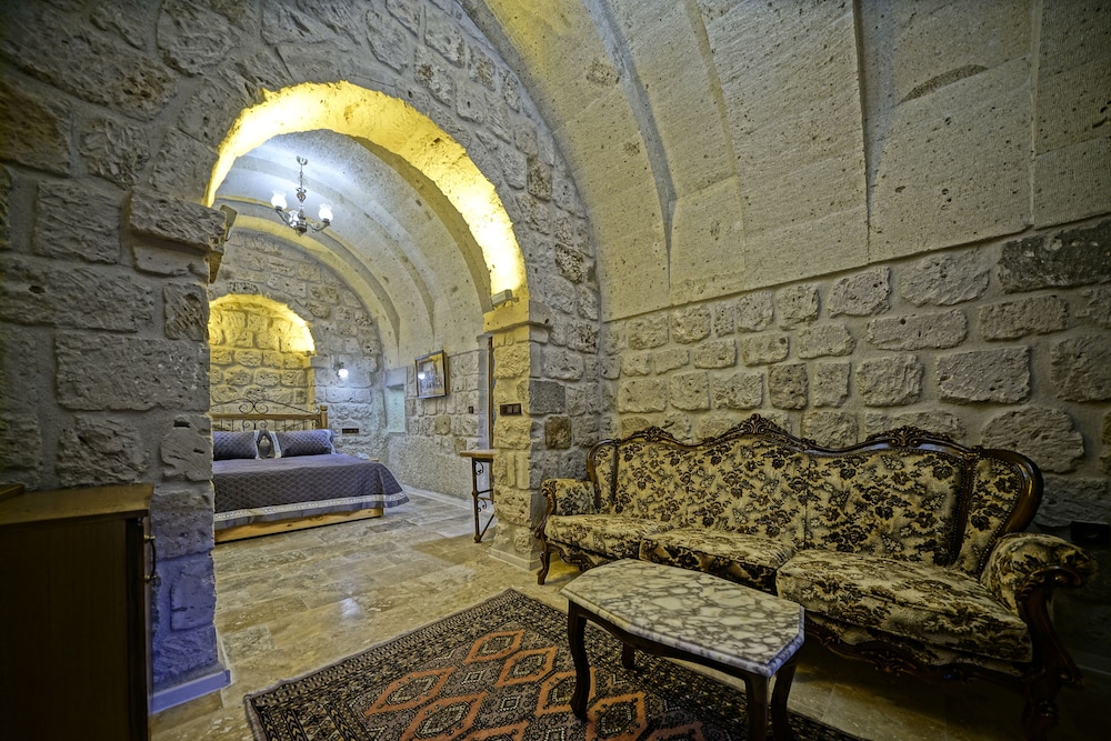 Cappadocia Cave Lodge 10/50