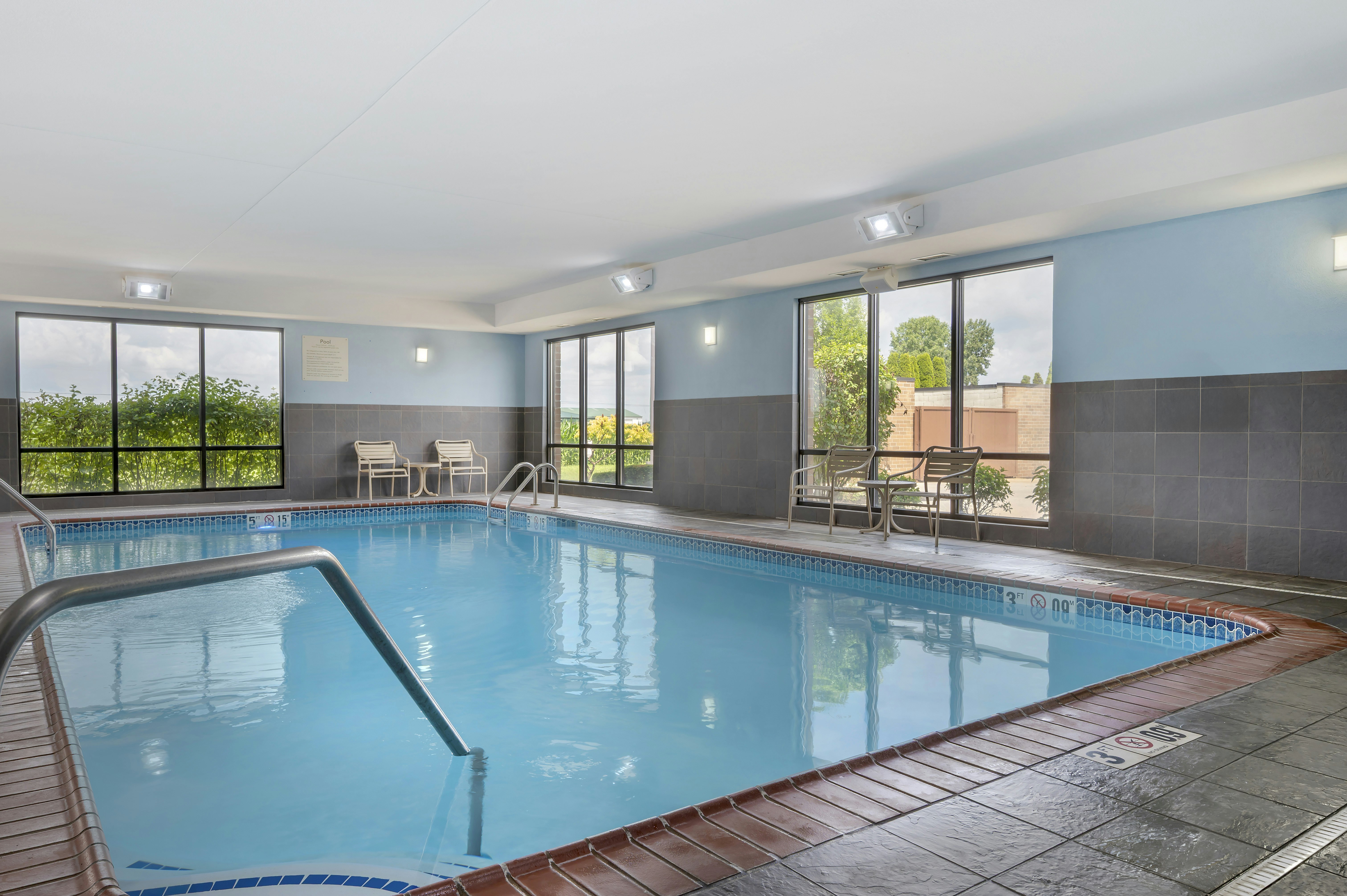 Hampton Inn Suites Crawfordsville 18/51
