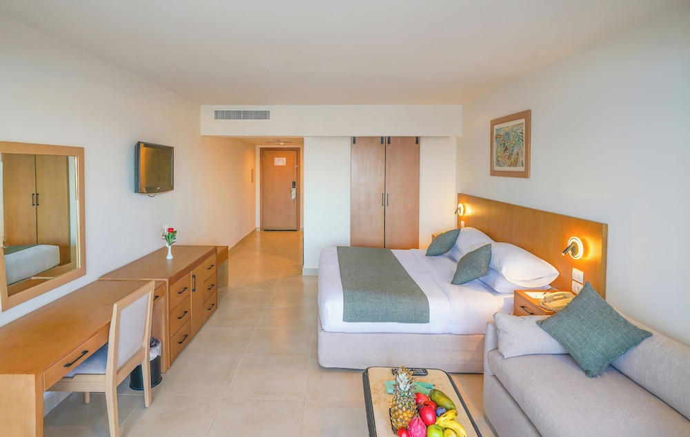Premium, Sea View, Hilton Sharm Waterfalls Resort 4/5