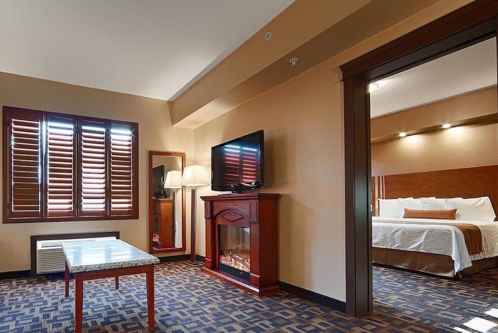 Days Inn By Wyndham Redwater 11/25