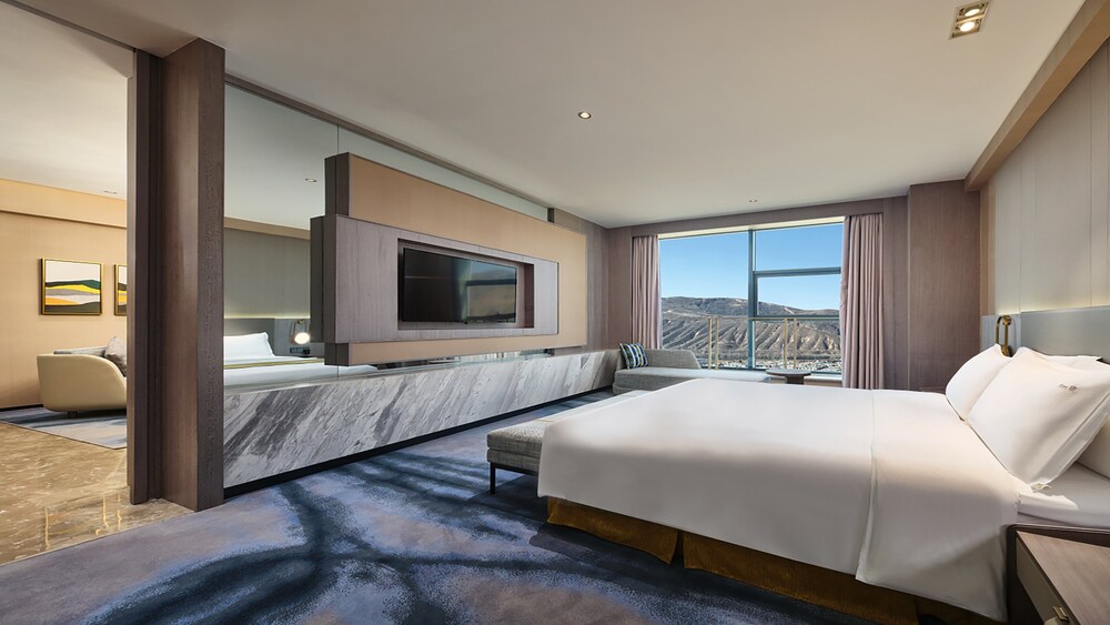 Holiday Inn Xining Hot-Spring 18/58