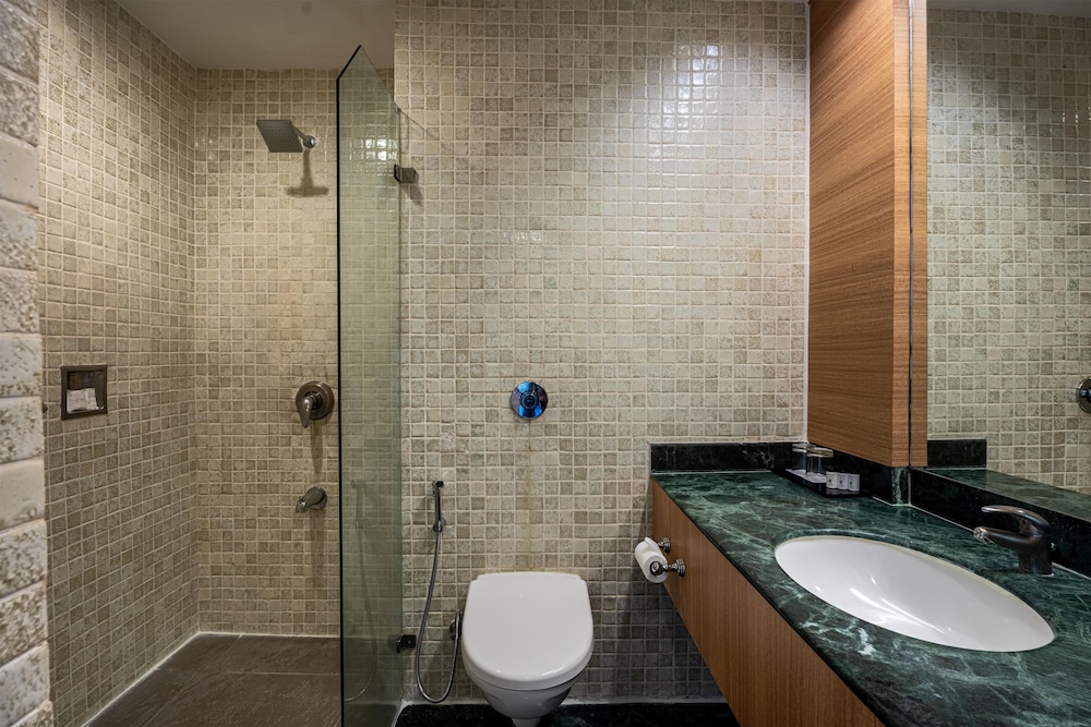 Park Plaza Chennai Omr 70/72