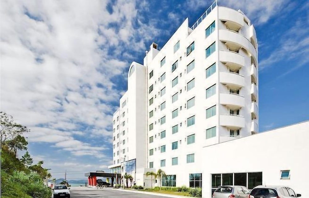Encantos Golden Hotel 2/49
