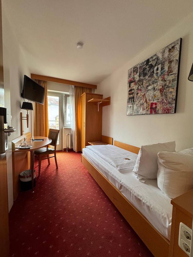 STANDARD, DOUBLE BED
