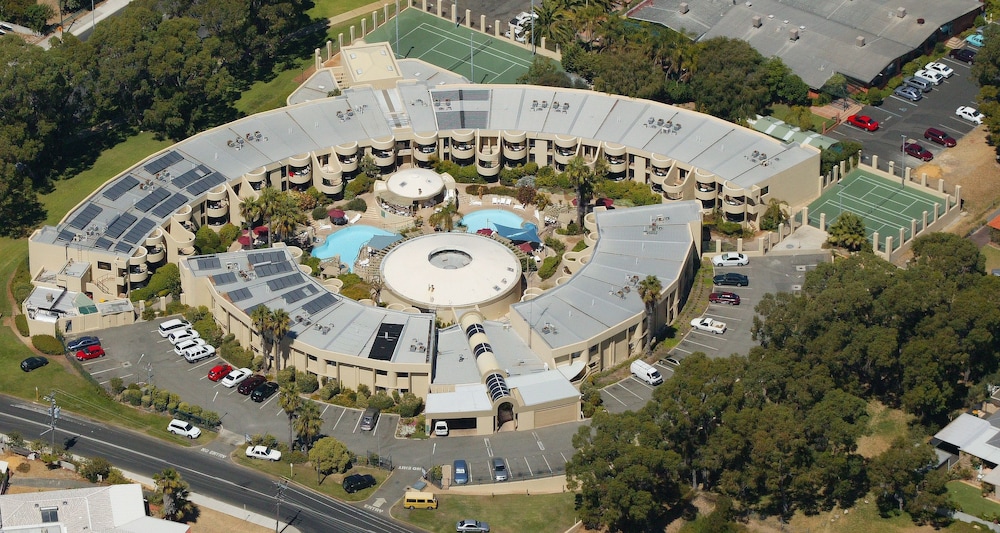Silver Sands Resort 2/42