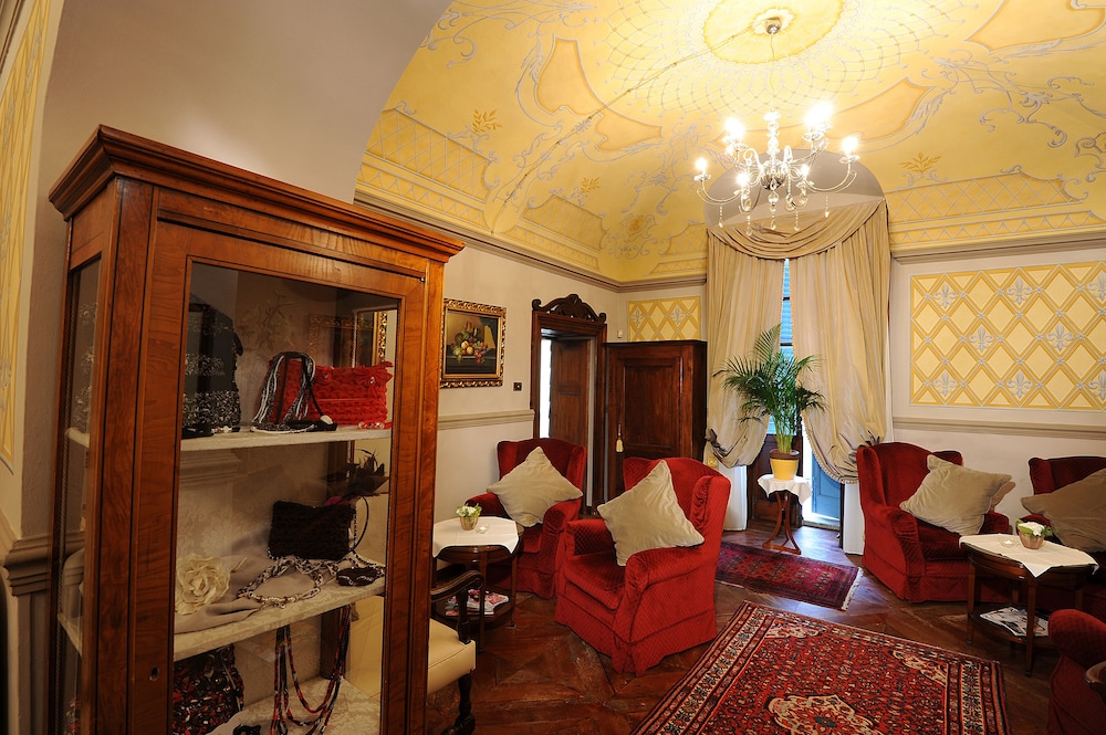 Hotel Villa Beccaris 42/64