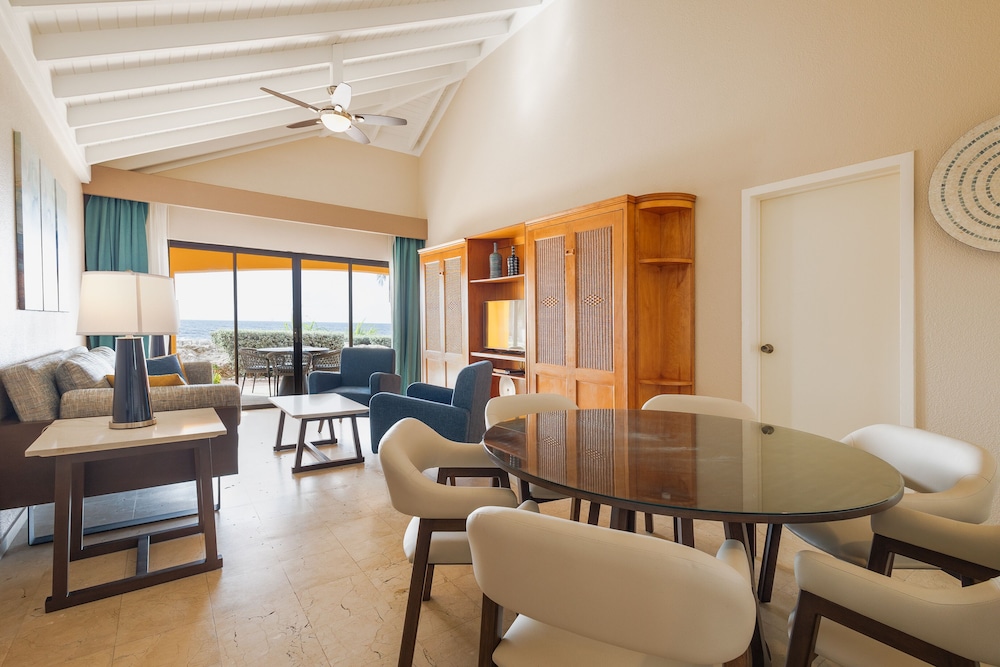 The Royal Sea Aquarium Resort 63/84