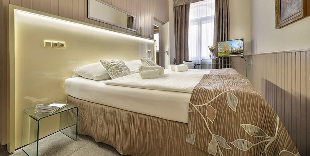 Hotel Anette 7/35