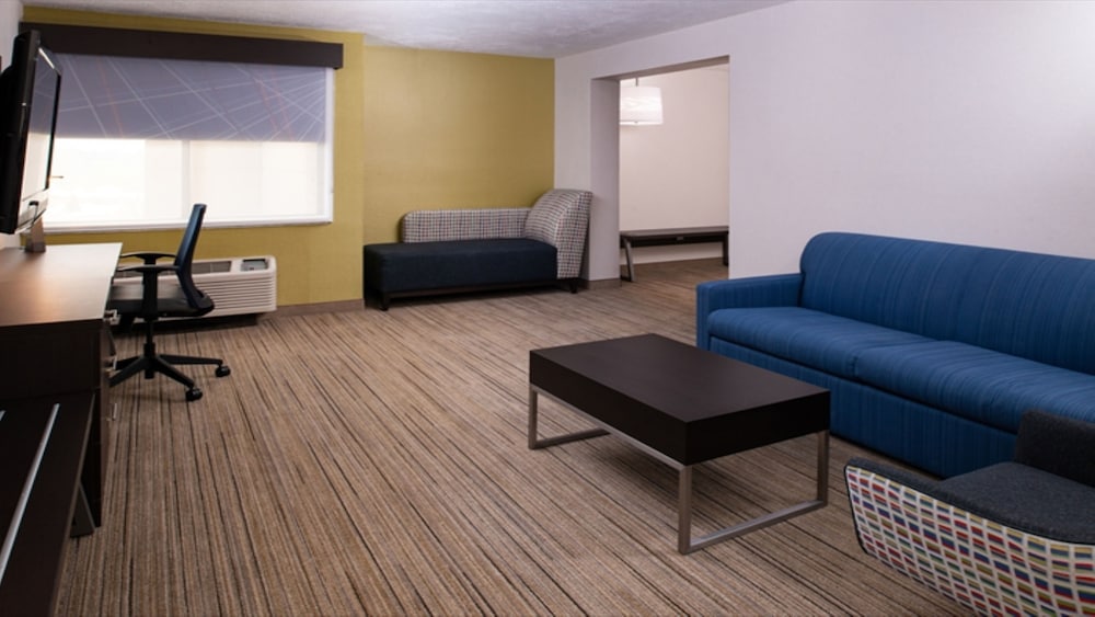 Holiday Inn Express Cincinnati West 42/74