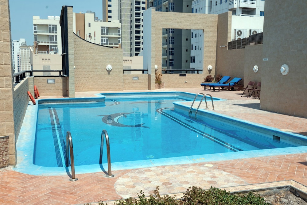 OYO 114 One Pavilion Luxury Serviced Apartments 33/38