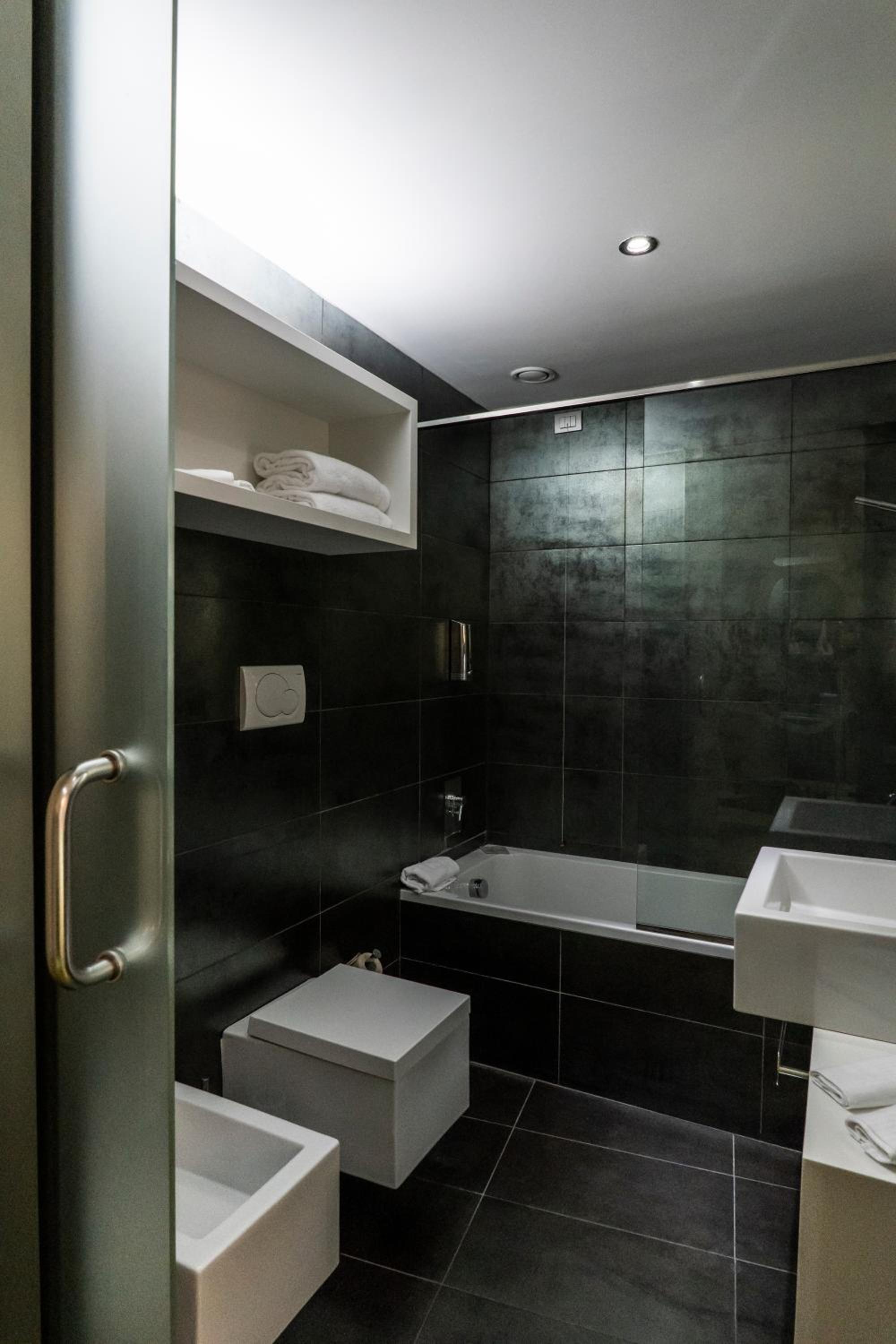 غرفة سوبيريور بسرير كينج، A Point Arezzo Park Hotel 3/6