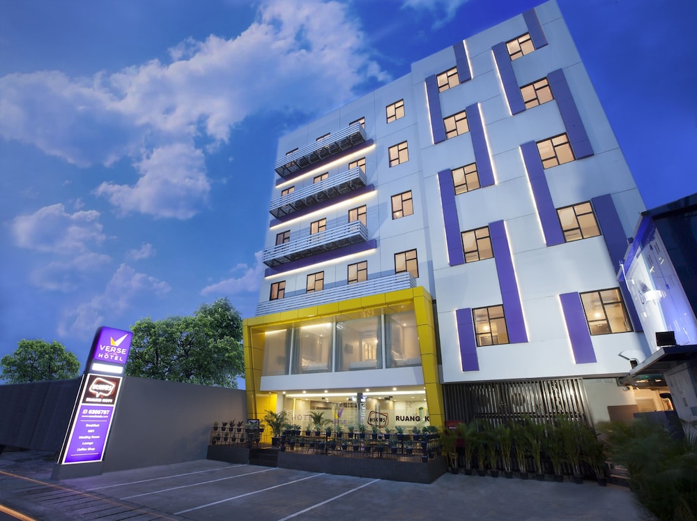 Verse Lite Hotel Gajah Mada 2/67