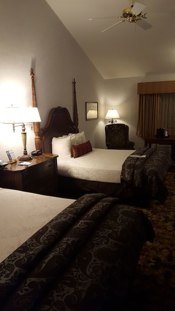Best Western Plus Dockside Waterfront Inn 8/31